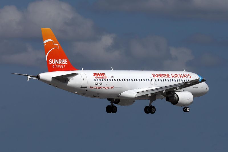 SUNRISE AIRWAYS AIRBUS A320 MIA RF 002A8917.jpg