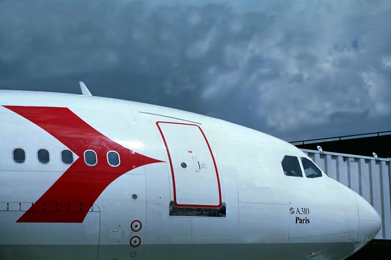 AUSTRIAN A310 300 JFK RF 432 3