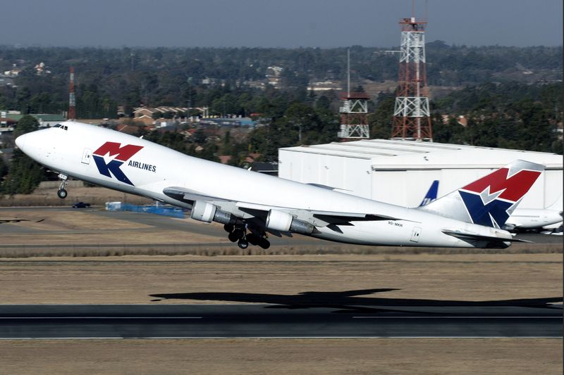 MK AIRLINES BOEING 747F JNB RF IMG_1370.jpg