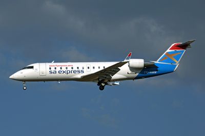 SA EXPRESS CANADAIR CRJ JNB RF 5K5A2593.jpg