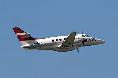 J AIR BAE J31 HND RF 1584 8.jpg