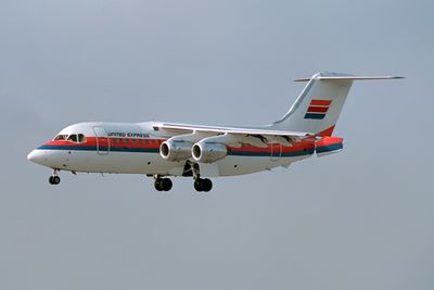 UNITED EXPRESS BAE 146 200 LAX RF 204 30.jpg