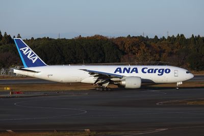 ANA CARGO BOEING 777F NRT RF 002A6880.jpg