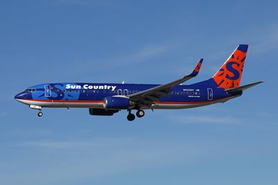 SUN COUNTRY BOEING 737 800 LAS RF 002A5832.jpg