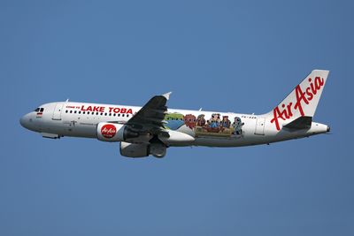 AIR ASIA AIRBUS A320 DPS RF 002A8928.jpg