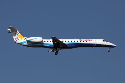 FLY NAMIBIA EMBRAER 145 JNB RF 002A0017.jpg