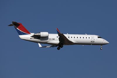 CEM AIR CANADAIR CRJ JNB RF 002A0026.jpg