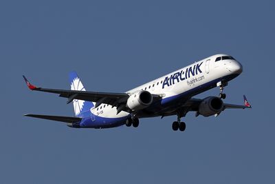 AIRLINK EMBRAER 190 JNB RF 002A0033.jpg