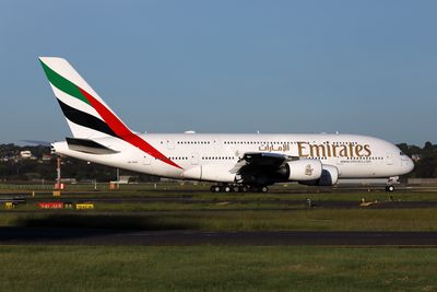 EMIRATES AIRBUS A380 SYD RF 002A0651.jpg