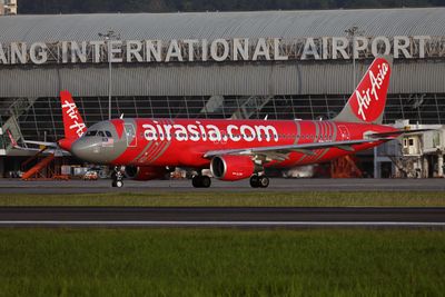 AIR ASIA AIRBUS A320 PEN RF 002A1406.jpg