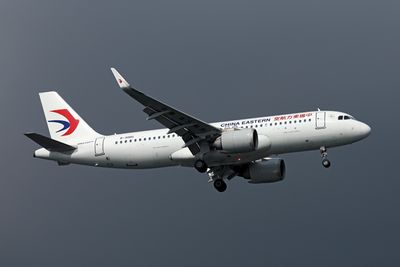 CHINA EASTERN AIRBUS A320 NEO SIN RF 002A1549.jpg