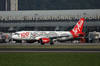 AIR ASIA AIRBUS A320 PEN RF 002A1494.jpg