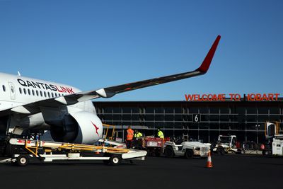 QANTAS LINK AIRBUS A220 HBA RF 5K5A0325.jpg