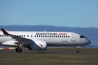 QANTAS LINK AIRBUS A220 HBA RF 002A1998.jpg