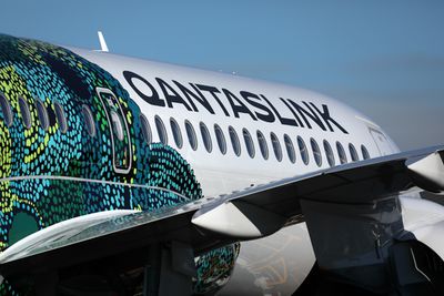 QANTAS LINK AIRBUS A220 HBA RF 002A2024.jpg