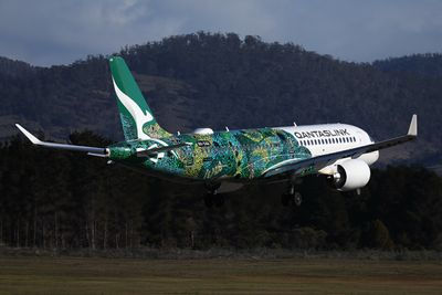 QANTAS LINK AIRBUS A220 HBA RF 002A2072.jpg