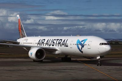 AIR AUSTRAL BOEING 777 300ER MRU RF 002A2443.jpg