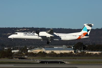 NEXUS DASH 8 400 PER RF 002A2184.jpg