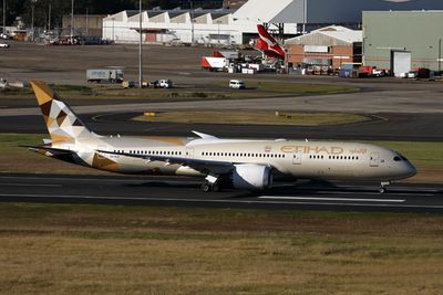 ETIHAD BOEING 787 9 SYD RF 002A3091.jpg