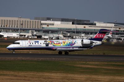 IBEX ANA CONNECTION CANADAIR CRJ 700 CTS RF 002A4639.jpg