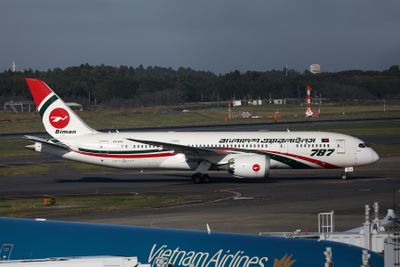 BIMAN BANGLADESH BOEING 787 8 NRT RF 002A5179.jpg