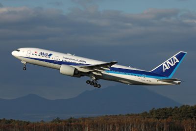 ANA BOEING 777 200 CTS RF 002A4537.jpg
