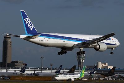 ANA BOEING 777 300ER NRT RF 002A5277.jpg