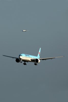KOREAN AIR BOEING 777 300ER ICN RF 002A3975.jpg