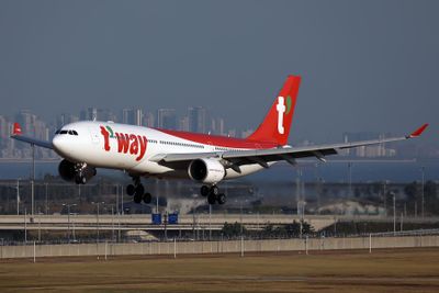 T WAY AIRBUS A330 300 ICN RF 002A4065.jpg