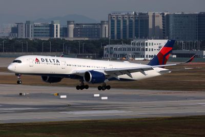 DELTA AIRBUS A350 900 ICN RF 002A3638.jpg
