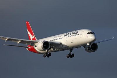 QANTAS BOEING 787 9 SYD RF 002A3367.jpg