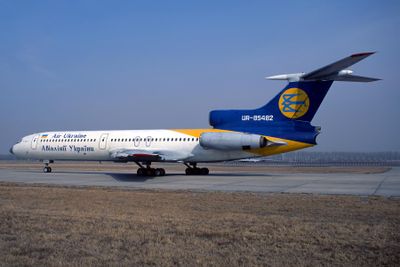 AIR UKRAINE TUPOLEV TU154 BJS RF F S 4503.jpg