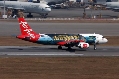 AIR ASIA AIRBUS A320 HKG RF 002A5591.jpg