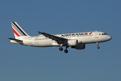 AIR FRANCE AIRBUS A320 FCO RF 002A7060.jpg