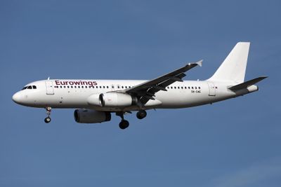 EUROWINGS AIRBUS A320 FCO RF 002A7619.jpg