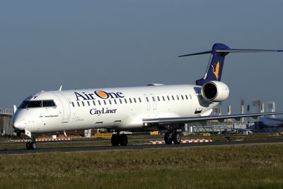 AIR ONE CANADAIR CRJ 700 CDG RF IMG_2732.jpg