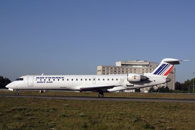 AIR FRANCE BRIT AIR CANADAIR CRJ 700 CDG RF IMG_2688.jpg