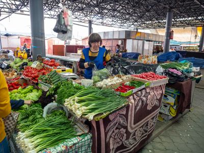 at Piața Centrală
