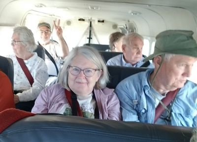 In flight
Carolyn, Michael, Mary, Patty, Andy, Steve
Photo by Dawn Carrie