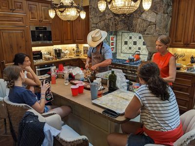 Table talk
Madison, Cindy, Seth, Jenny, Angela