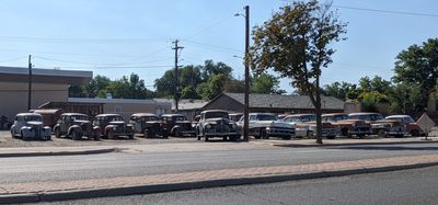 It also had a lot of old, rusty autos along the main street.