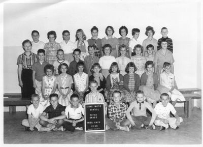 Fifth grade class, Steve is front row left end