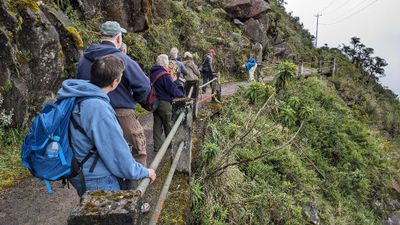 Nadine, Jimmy, Ross (behind), Becky, Tice, Jerry, Vicki, Andres, Garry, on the trail