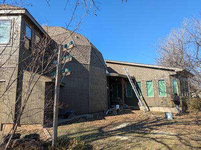 They worked from the SW side, around the S side, to the E side of the big dome, then tackled the sunroom.