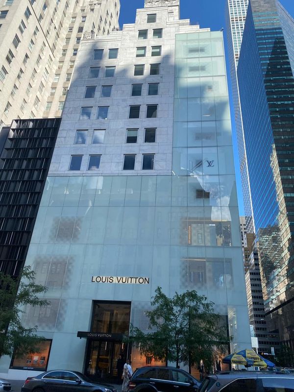 LVMH Chief Ordered Tiffany Fifth Ave Store Makeover After Getting Lost