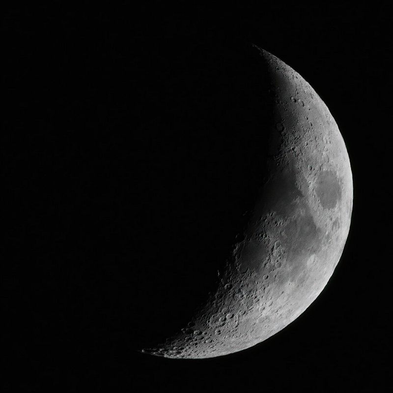 DSC04354 - Crescent Moon