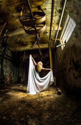 145 Spotlight 753_3398-1-2 bcf.jpg