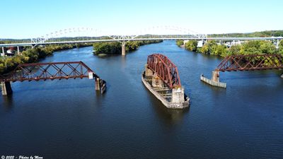 Connecticut River - Middletown - Portland Bridges