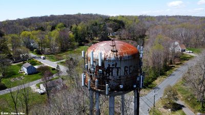 April 24th, 2004 - Pratt-read Watertower - D2.0010