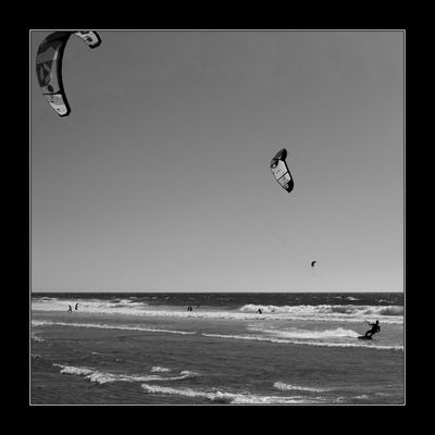 Kitesurfing